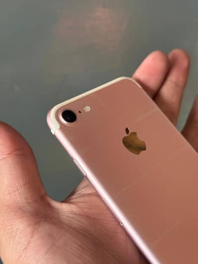 Apple iPhone 7