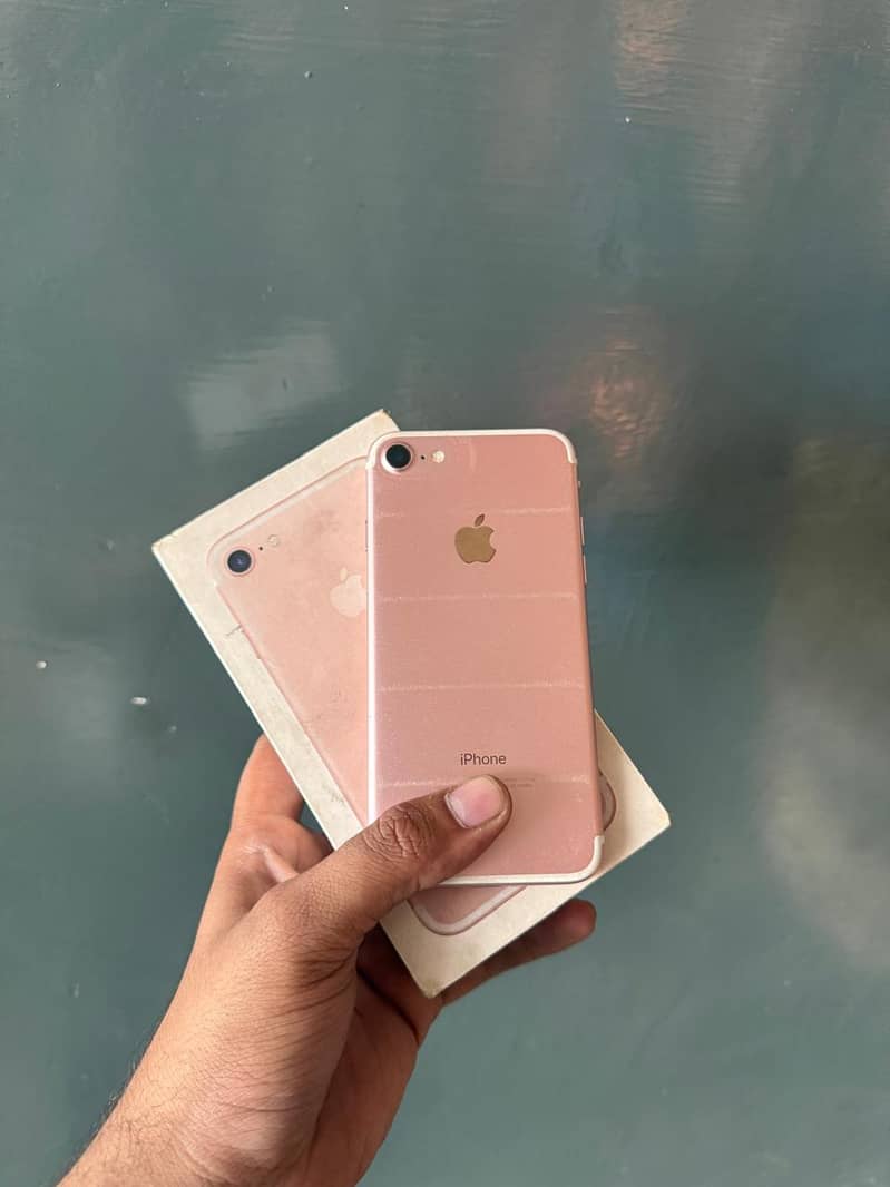 Apple iPhone 7 5