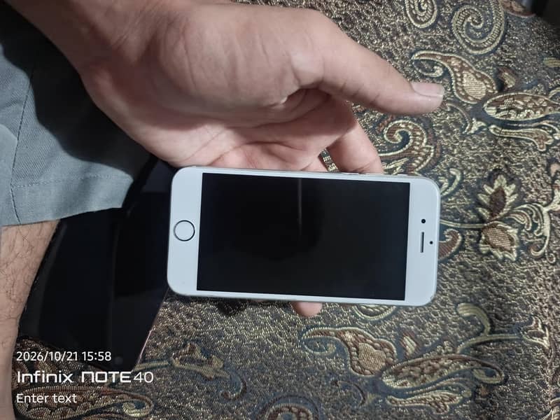 Apple iPhone 6 0