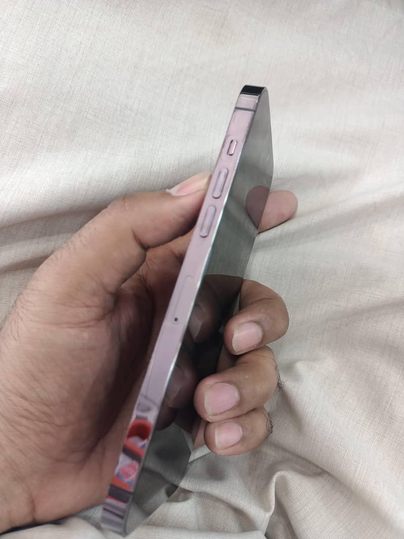 Apple iPhone 14 Pro Max 3