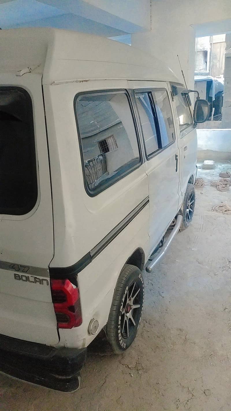 Suzuki Bolan 2016 3