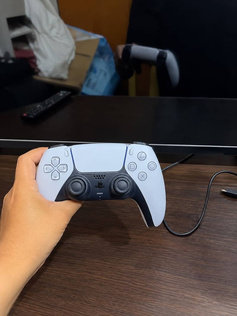 PS5 Slim Disc Edition 1TB | CFI-2116 | No Box | 2 Month used - Gaming ...