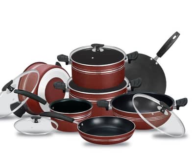 Non stick triple coated cookware set