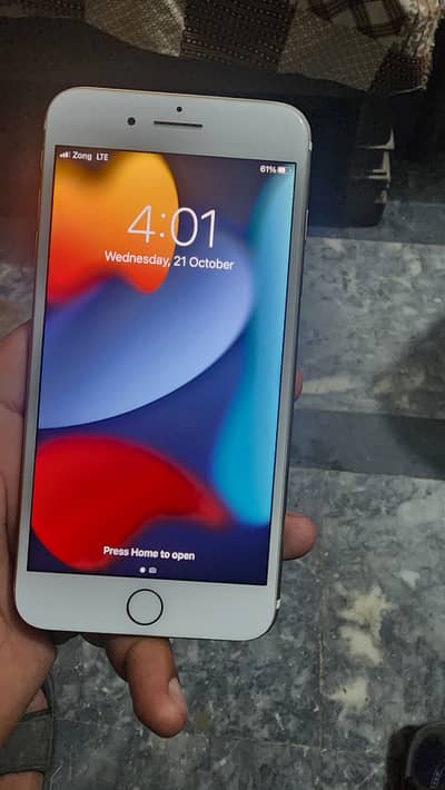 03124450687 whatsapp . Apple iPhone 7 Plus PTA approve. good condition