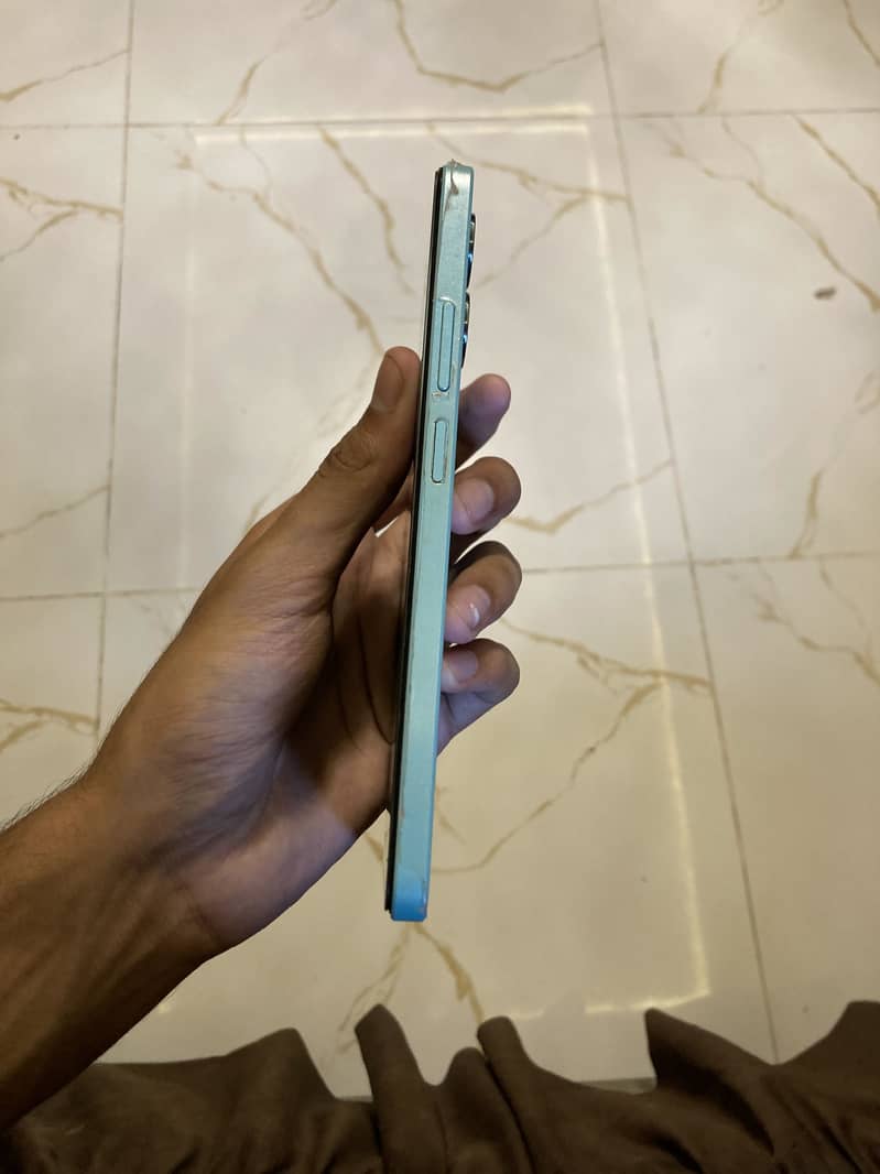 Realme C51 5