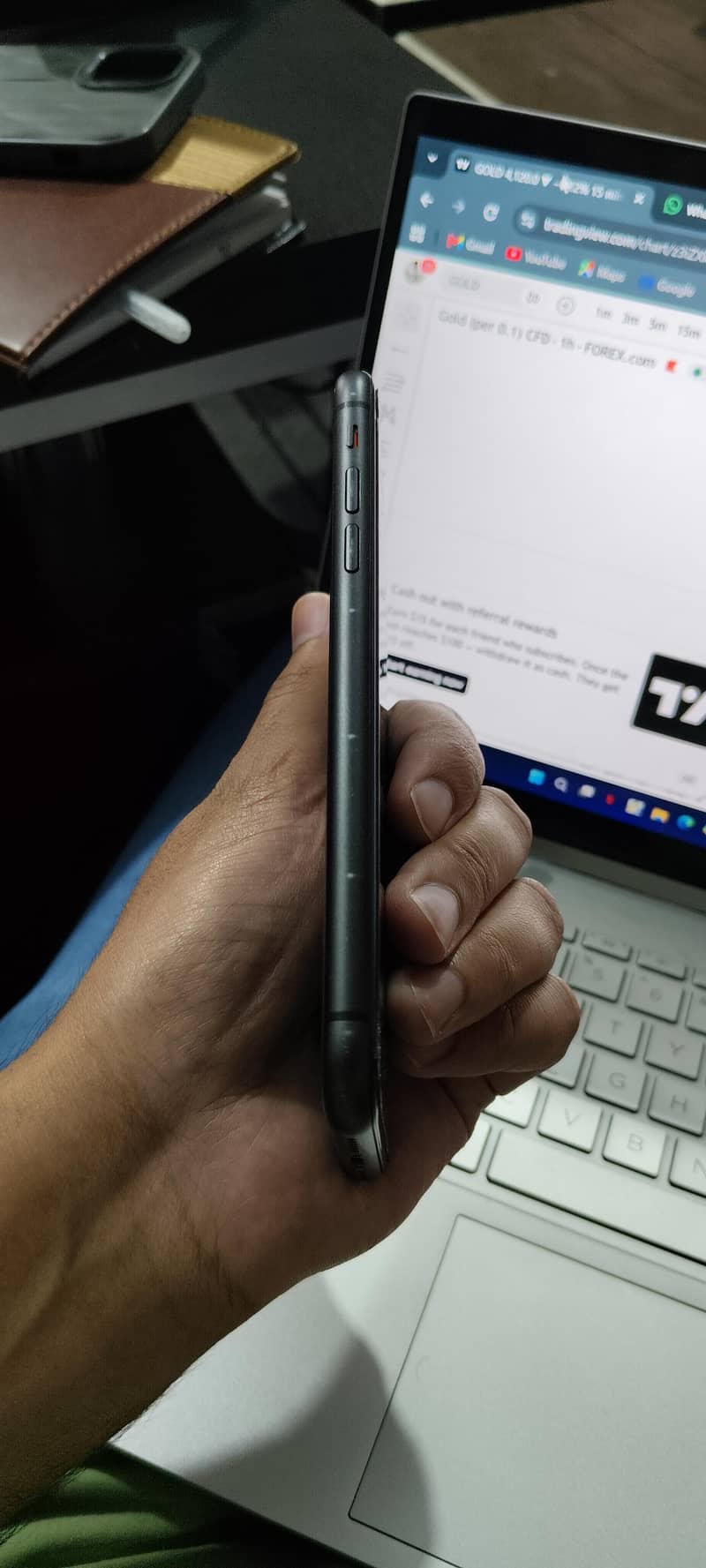 Apple iPhone 11 5