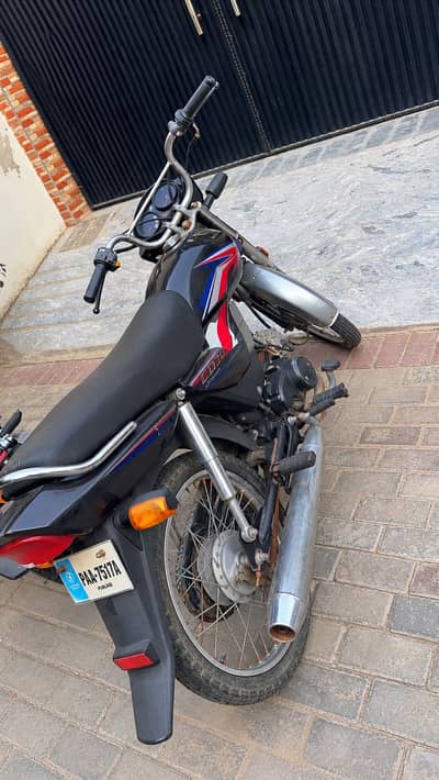 Honda Dream Special Edition Silver All ok condition 10/7
