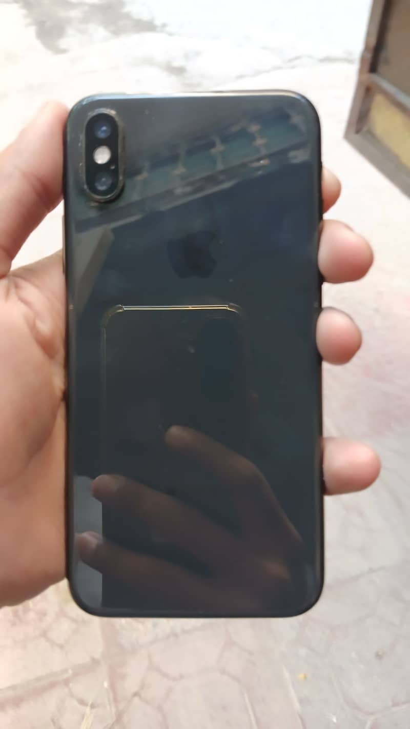Apple iPhone XS 1