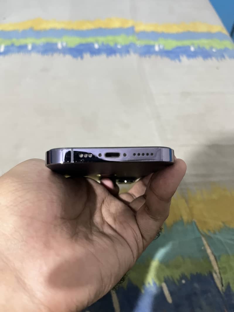 Apple iPhone 14 Pro 2