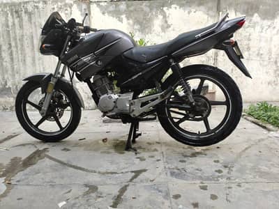YAMAHA YBR 125