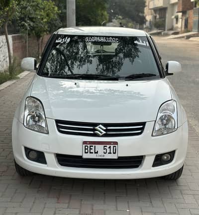 Suzuki Swift DLX 1.3 Navigation 2015.