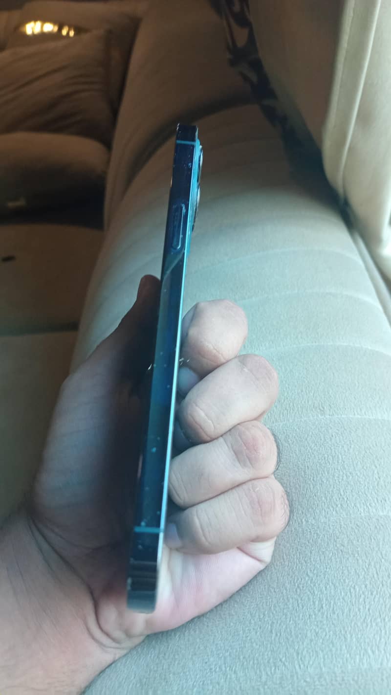 Apple iPhone 12 Pro Max 2