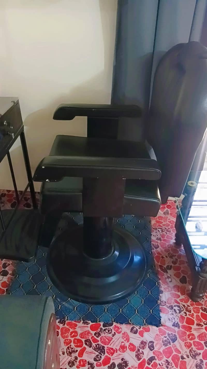 Solan chair 1