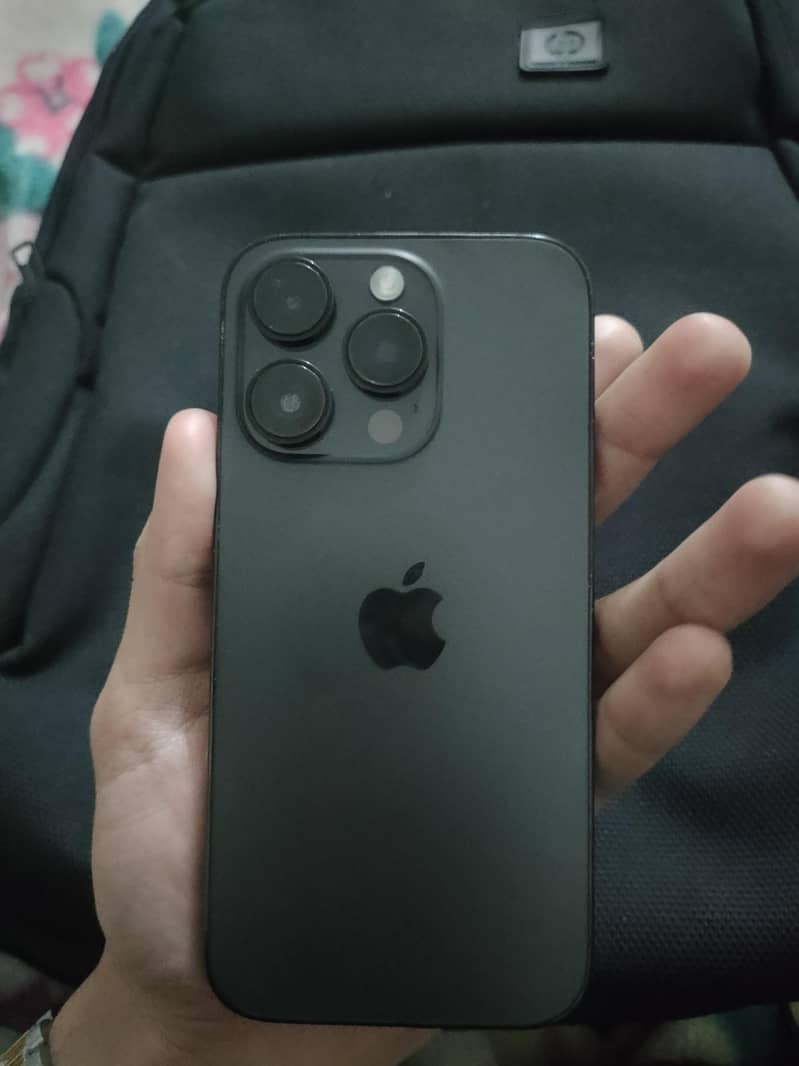 Apple iPhone 14 Pro 2