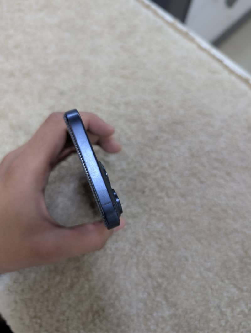 Apple iPhone 15 Pro Max 3