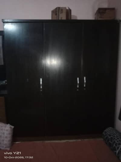 original sheesham ki lkri ka bed/ almari / dressing table