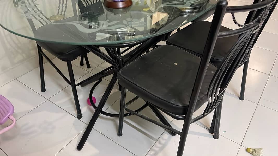 Dinning table 0