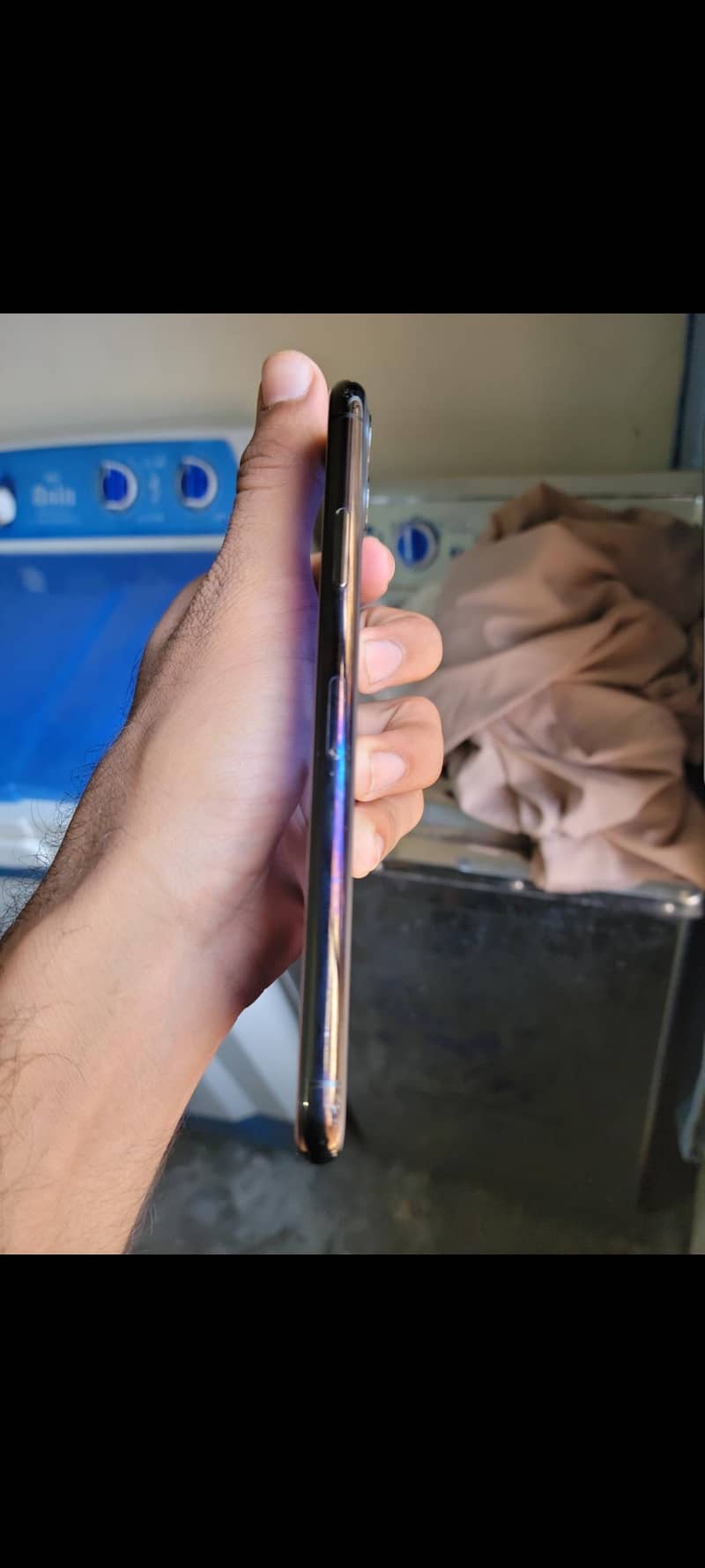 Apple iPhone 11 Pro Max 2