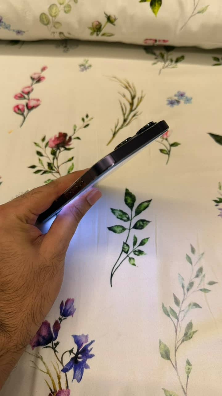 Apple iPhone 14 Pro Max 8