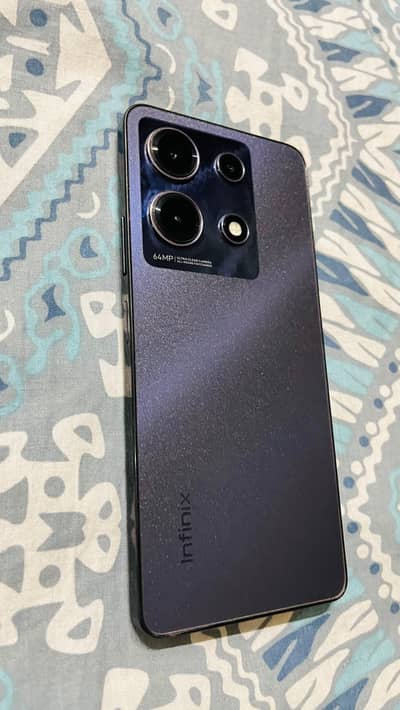 Infinix Note 30