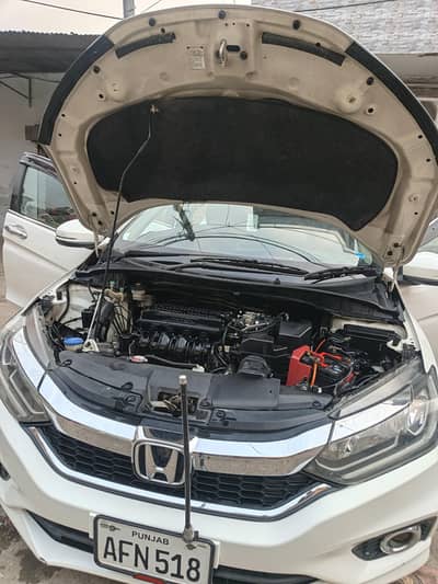 Honda City 2021 b2b original paint all ok home used 2nd onwer