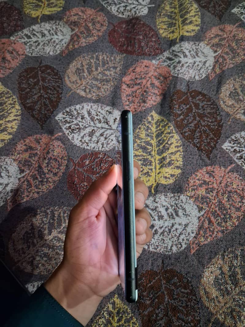 Google Pixel 6a 4