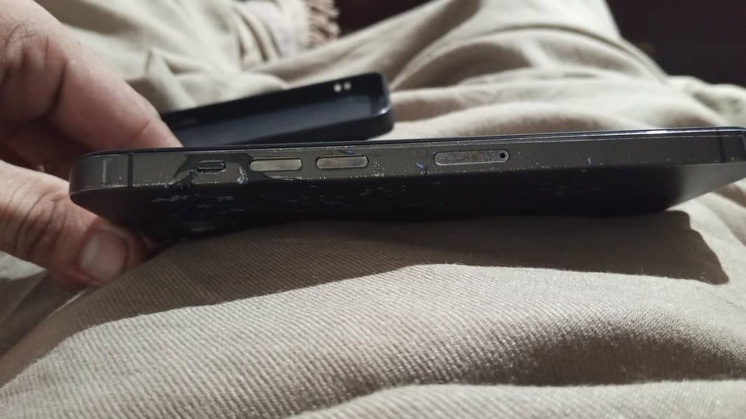Apple iPhone 12 Pro Max 5