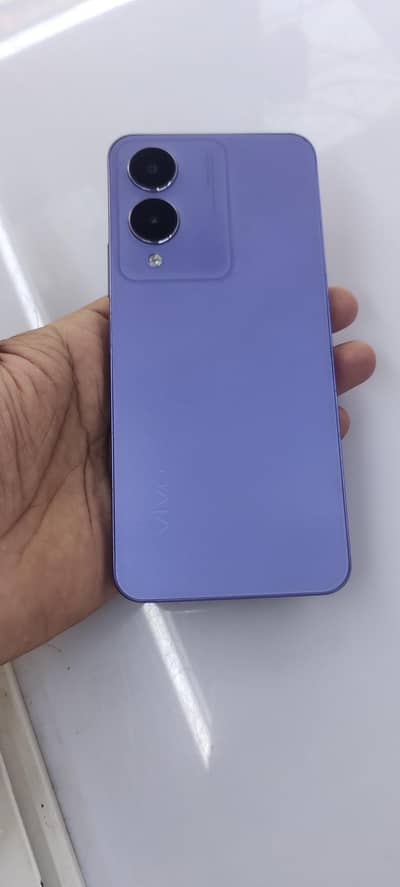 only phone hy 10by9 condition 6+6GB Ram 128GB storage