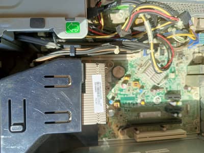 HP Compaq pro 6300 4GB Ram and 250 GB hard drive