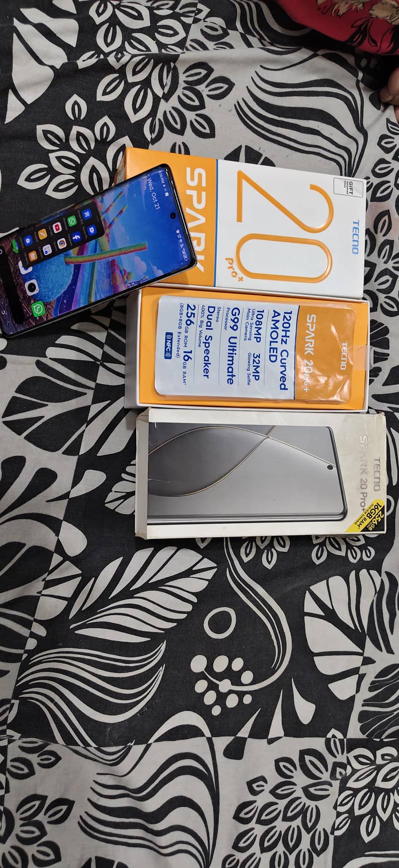 Tecno Spark 20 Pro Plus 2
