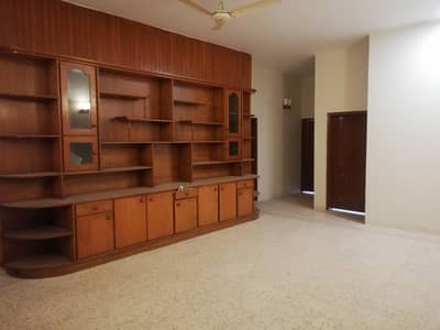 HOUSE FOR SALE IN F-7