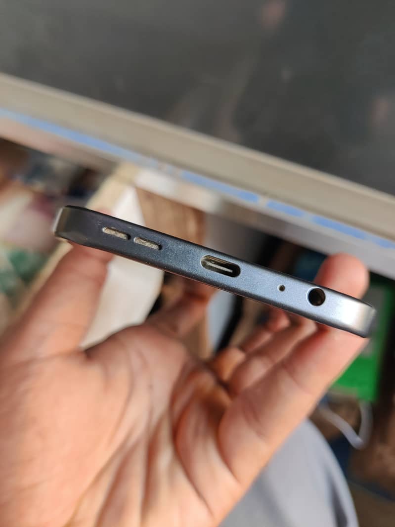 Itel 4/128 2