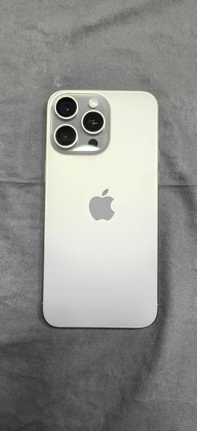 Apple iPhone 15 Pro Max