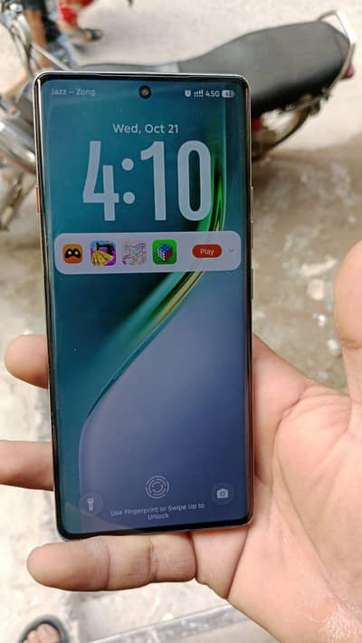 Tecno CAMON 40 Pro