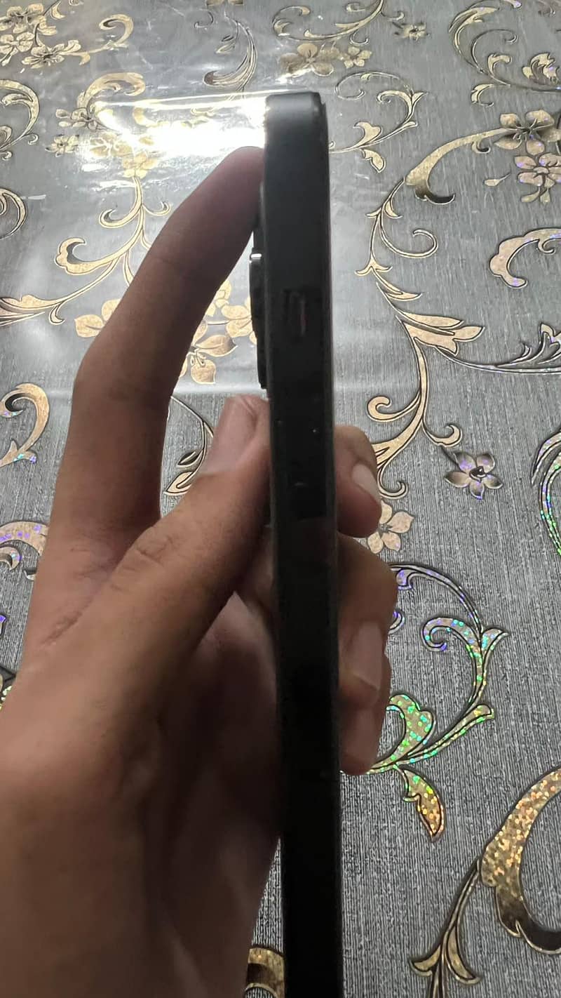 Apple iPhone 14 Pro 1
