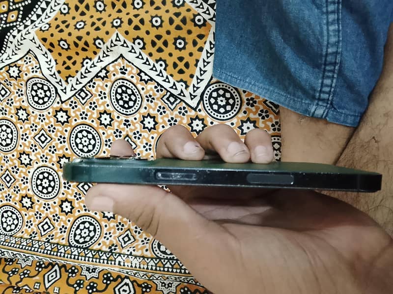 Apple iPhone 13 Pro 6