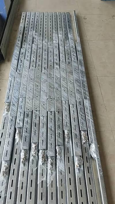 Solar L2 stand brand new