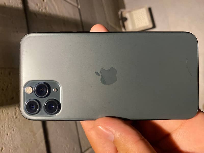 Apple iPhone 11 Pro 0
