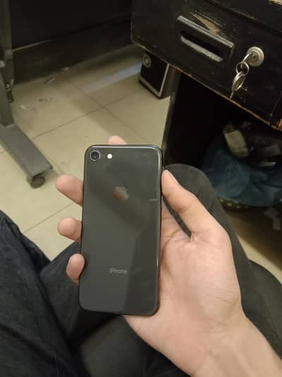 Apple iPhone 8