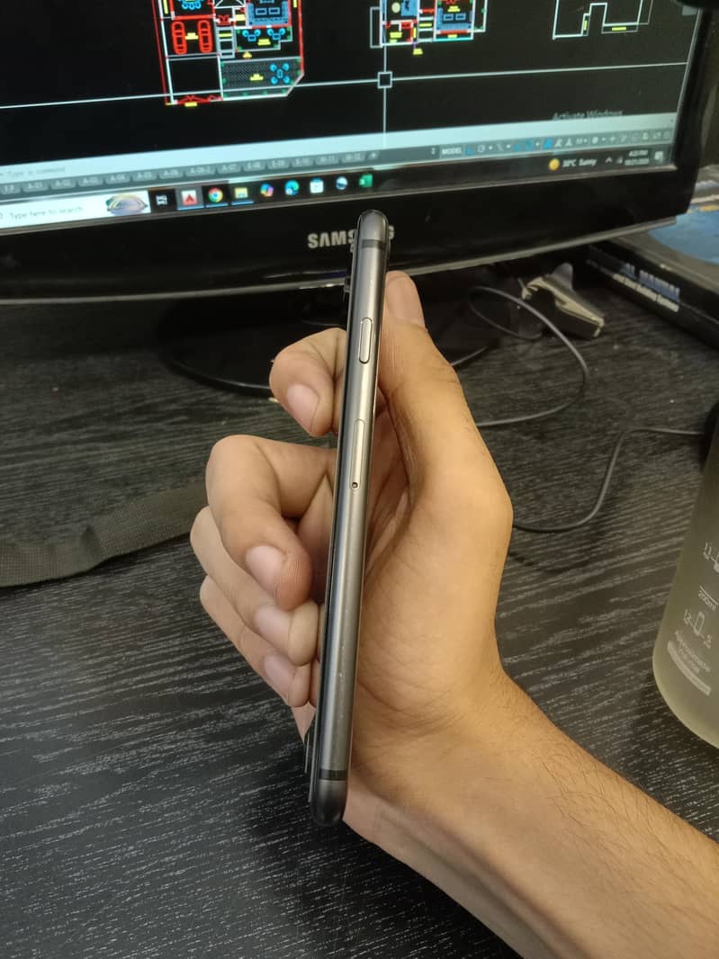 Apple iPhone 8 7