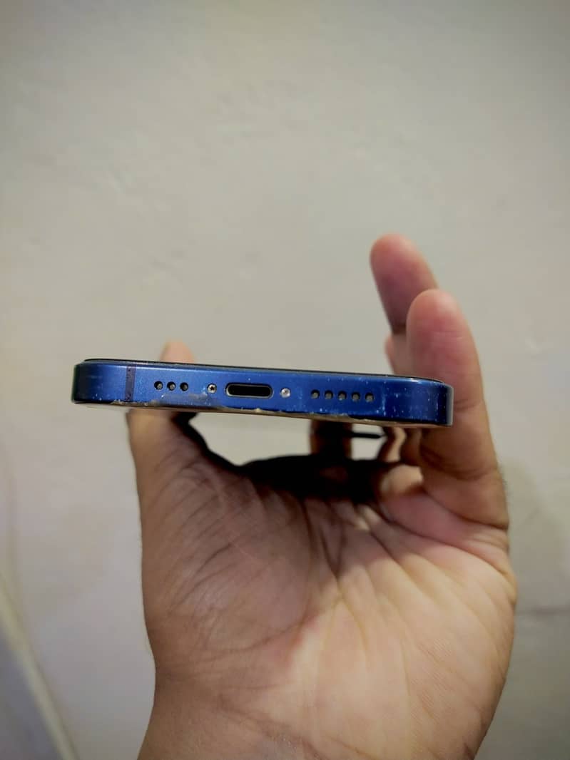Apple iPhone 12 5