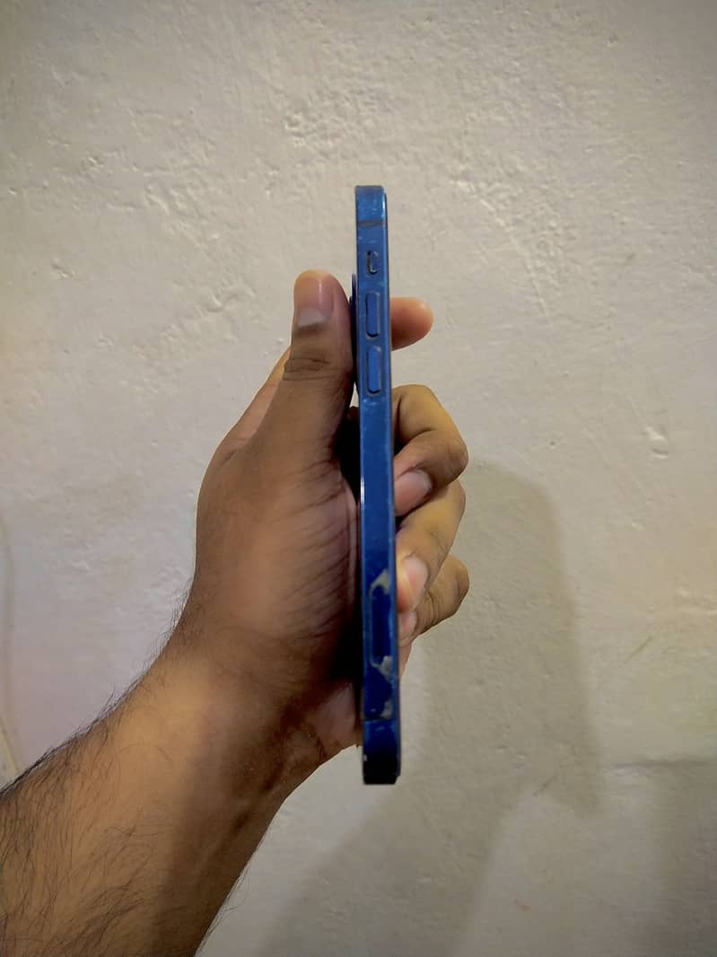 Apple iPhone 12 7