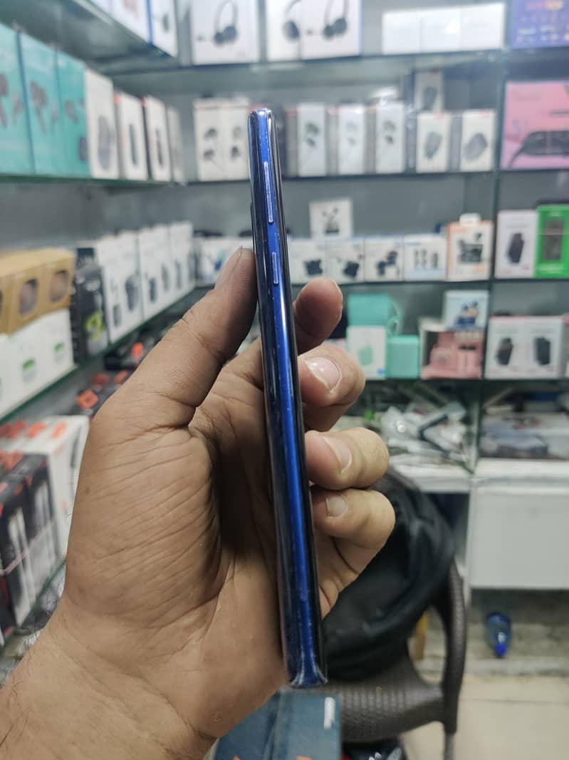 Samsung Mobile Note 9 5