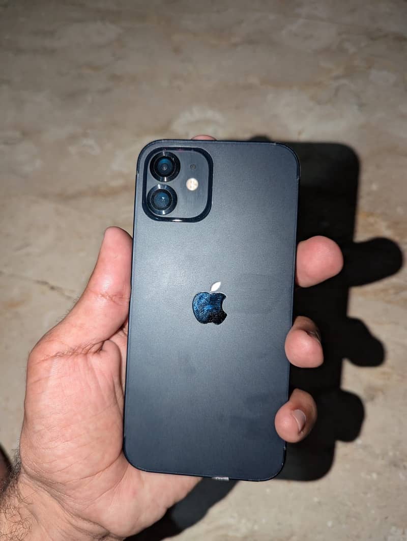 Apple iPhone 12 0