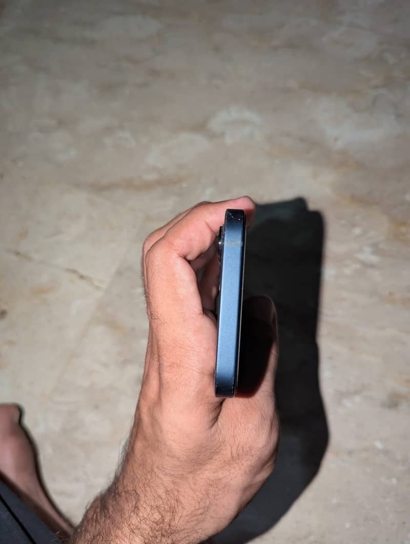 Apple iPhone 12 2