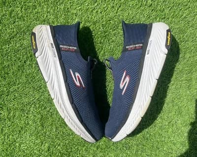 Skechers Max Cushioning Premier 2.0 Trainers – Navy Blue
