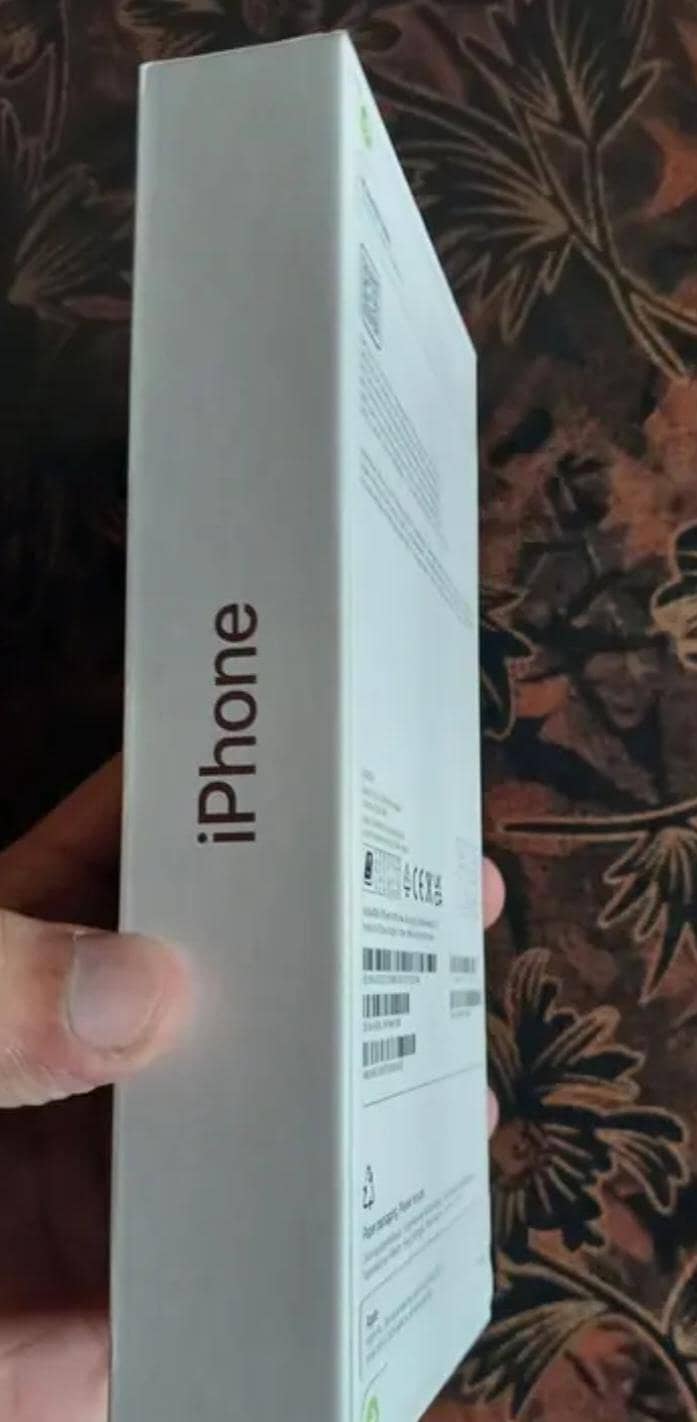 Apple iPhone 18 Pro Max 2