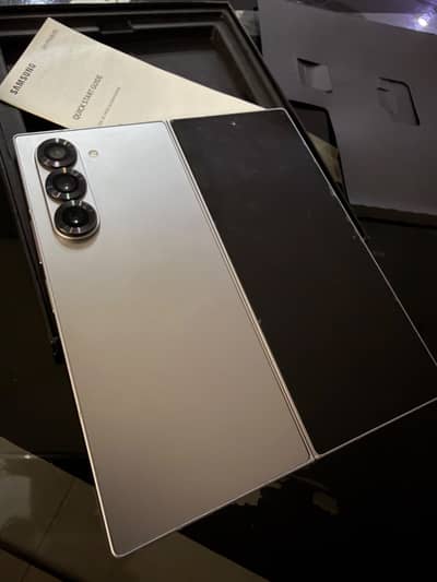 Samsung Mobile Z Fold 6