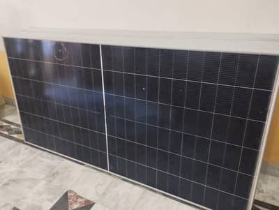Solar panels Canadian 585 watt damage