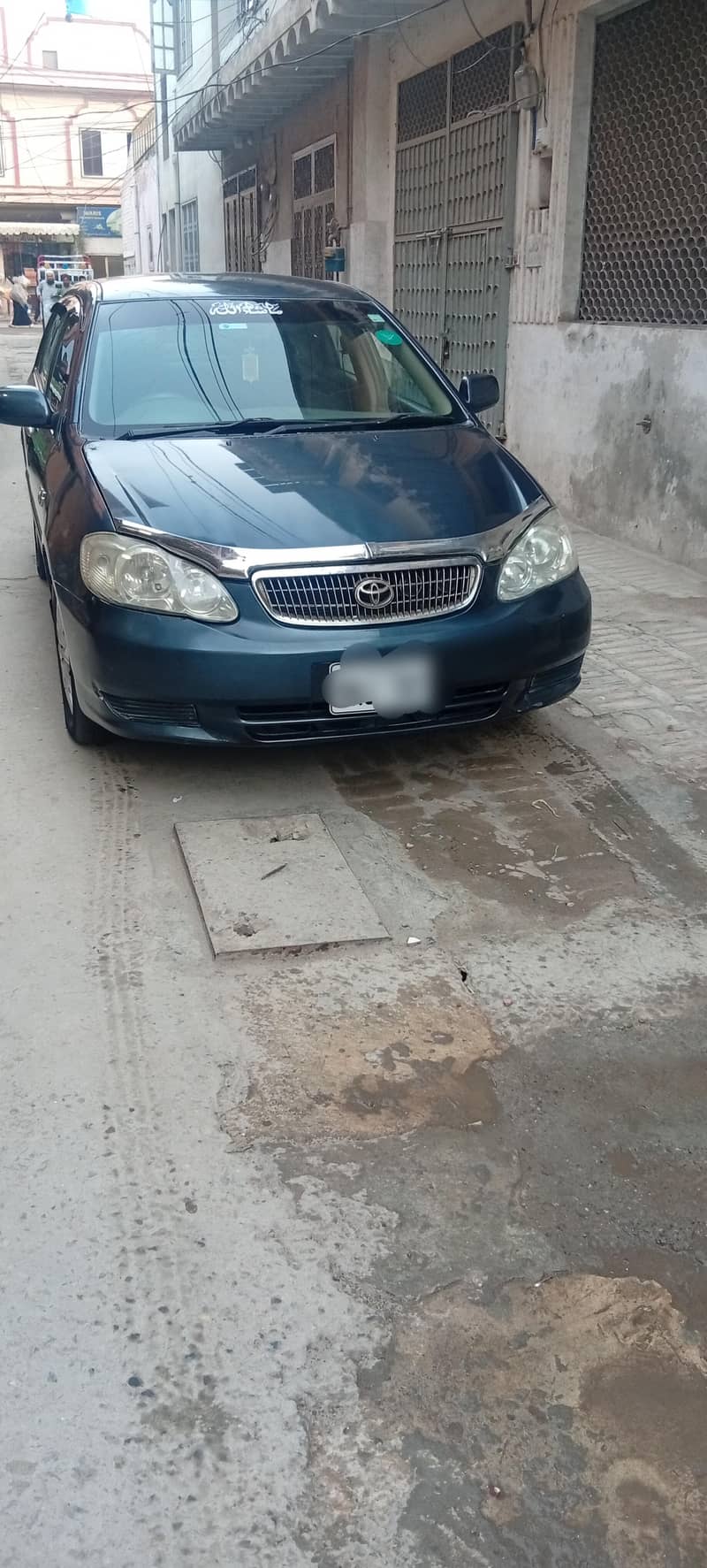 saloon 2004 5